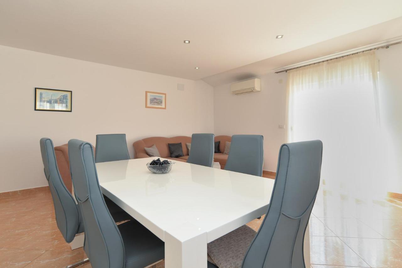 Apartment Patricia 1756 Póla Kültér fotó