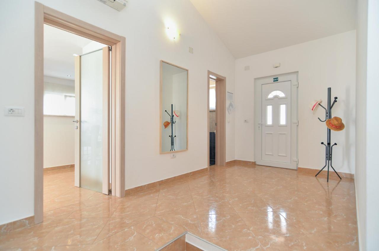 Apartment Patricia 1756 Póla Kültér fotó