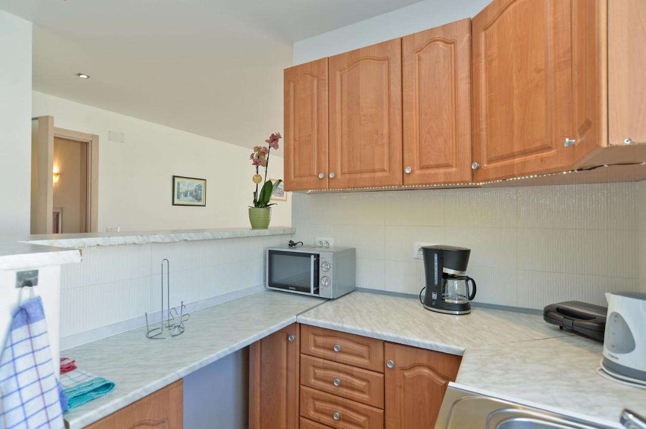 Apartment Patricia 1756 Póla Kültér fotó